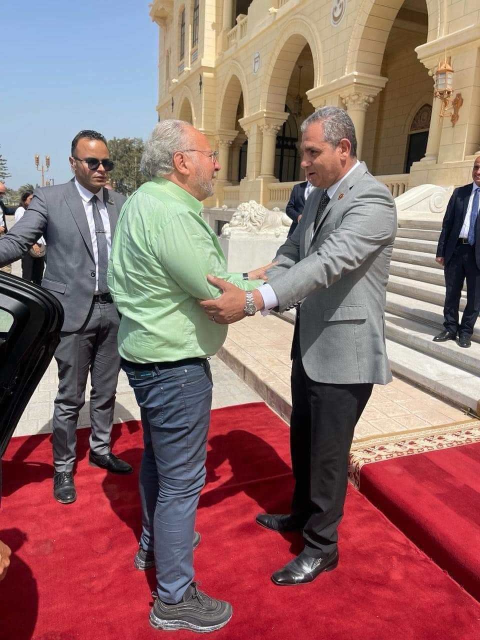 شاهد بالصور.. زيارة الملك أحمد فؤاد قصر المنتزه بالإسكندرية منذ أقل من دقيقتين