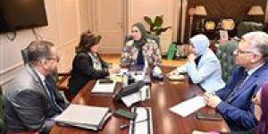 وزيرة التضامن الاجتماعي تبحث التعاون المشترك مع المجلس القومي للطفولة والأمومة - مصر النهاردة