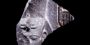 وصول رأس تمثال الملك رمسيس الثاني بعد استعادتها من سويسرا  - مصر النهاردة