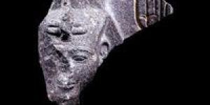 بعد استعادتها من سويسرا.. تفاصيل تسلم مصر رأس تمثال الملك رمسيس الثاني - مصر النهاردة