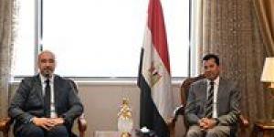 وزير الشباب يبحث مع رئيس شركة أليانز مصر دعم الأبطال الرياضيين - مصر النهاردة
