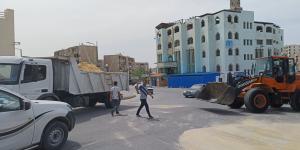 حملة لإزالة الإشغالات والتعديات على حرم الطريق بحي ثالث في الإسماعيلية (صور) - مصر النهاردة