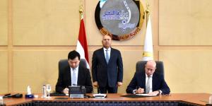 وزير النقل يشهد تعاقد شركة الملاحة الوطنية على بناء سفينتين جديدتين - مصر النهاردة
