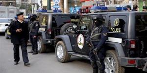 ضبط 4 متهمين بسرقة السيارات في حلوان - مصر النهاردة