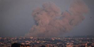 استشهاد 8 فلسطينيين وإصابة العشرات في قصف إسرائيلي على النصيرات وسط غزة - مصر النهاردة