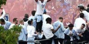 نجم إنتر يستهزأ بلاعب ميلان خلال احتفاله بلقب الدوري الإيطالي | صور - مصر النهاردة