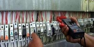 حملات تفتيشية على الشقق والمقاهي تحرر 4 آلاف قضية سرقة كهرباء في المحافظات - مصر النهاردة