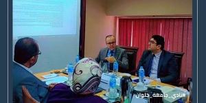 رئيس جامعة حلوان يناقش آليات سير العمل في النادي - مصر النهاردة
