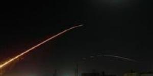 الدفاعات السورية تتصدى لهجوم صاروخي إسرائيلي.. وسماع انفجارات في محيط دمشق - مصر النهاردة