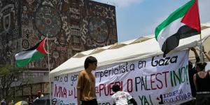 قطار الاحتجاجات يصل مكسيكو، طلاب مؤيدون لفلسطين ينصبون خيامًا أمام أكبر جامعة بالمكسيك - مصر النهاردة