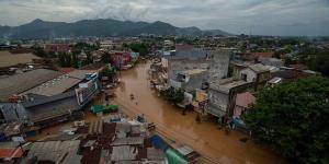 مصرع 14 شخصًا وإجلاء 115 آخرين بسبب الفيضانات والانهيارات الأرضية بإندونيسيا - مصر النهاردة