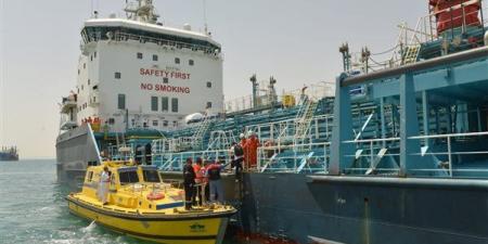 الإسعاف البحري بقناة السويس ينقذ مريض على متن سفينة بالقناة - مصر النهاردة