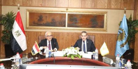 وزير التعليم: امتحانات الشهادة الإعدادية بتقنية «الباركود» - مصر النهاردة