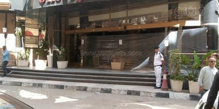 غلق وتشميع فندق شهير بالإسكندرية بعد غلقه إداريا منذ عدة أيام - مصر النهاردة