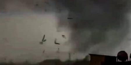 إعصار قوي يضرب مدينة "قوانجتشو" الصينية ويودى بحياة 5 وإصابة 33 - مصر النهاردة
