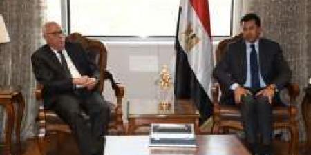 وزير الرياضة يتابع مستجدات سير الأعمال الجارية لإنشاء استاد بورسعيد الجديد - مصر النهاردة