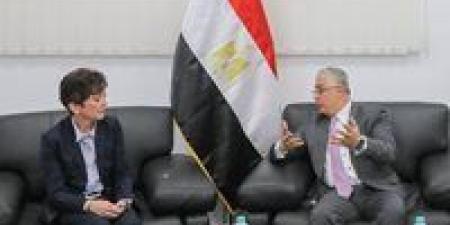 رئيس اقتصادية قناة السويس يستقبل سفيرة سويسرا ووفد اليونيدو لمناقشة برنامج المناطق الصناعية الصديقة للبيئة - مصر النهاردة