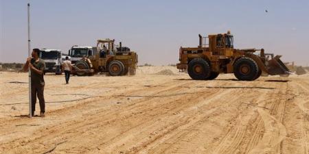 محافظ جنوب سيناء يعطى إشارة البدء لإنشاء 60 منزلا بدويا بمنطقة الجبيل - مصر النهاردة