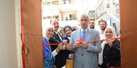 افتتاح معرض "مرايا الروح" لطلاب التربية النوعية بأسيوط - مصر النهاردة