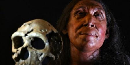 فريق علمي يعيد إحياء وجه ورأس امرأة ماتت منذ 75 ألف سنة (صور) - مصر النهاردة