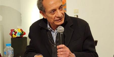 د. حسين حمودة: "خلف الحجب" سردية تستكشف المساحات المجهولة في أرواح لا متناهية - مصر النهاردة