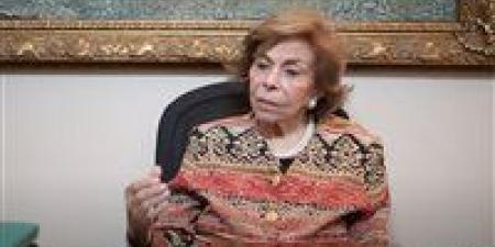ميرفت التلاوي: مبارك كان يضع العراقيل أمام تنمية سيناء.. وتهمتها تصل للخيانة العظمى - مصر النهاردة