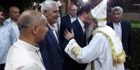 رئيس مركز طامية بالفيوم يزور دير البابا كيرلس للتهنئة بعيد القيامة المجيد - مصر النهاردة