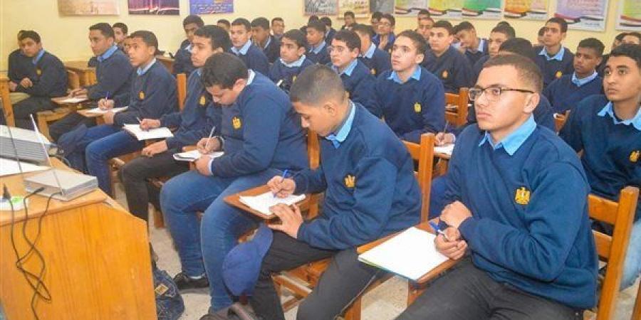 موعد عقد مراجعات الثانوية العامة 2024 المجانية - مصر النهاردة