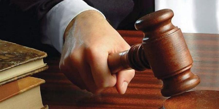 محاكمة 3 متهمين بقتل شاب مع سبق الإصرار والترصد بسبب خلافات بينهم غدا - مصر النهاردة