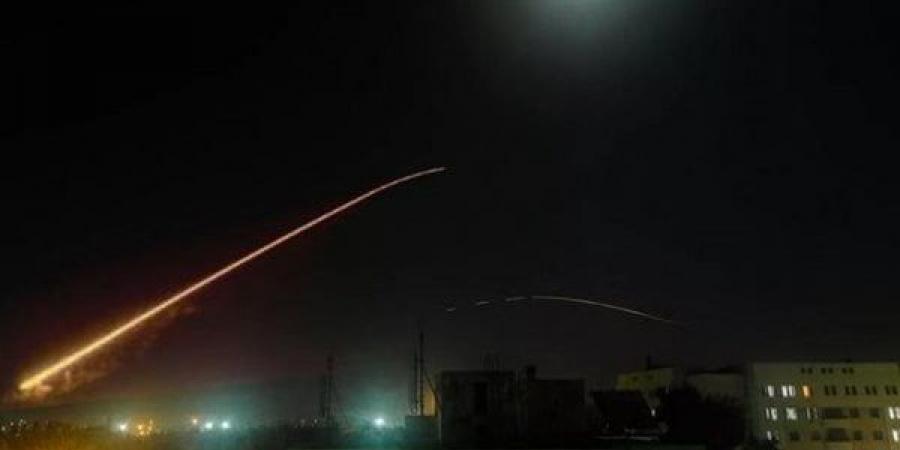 تزامنا مع استهداف قاعدة أصفهان، الجيش السوري يعلن التصدي لهجوم صاروخي إسرائيلي - مصر النهاردة