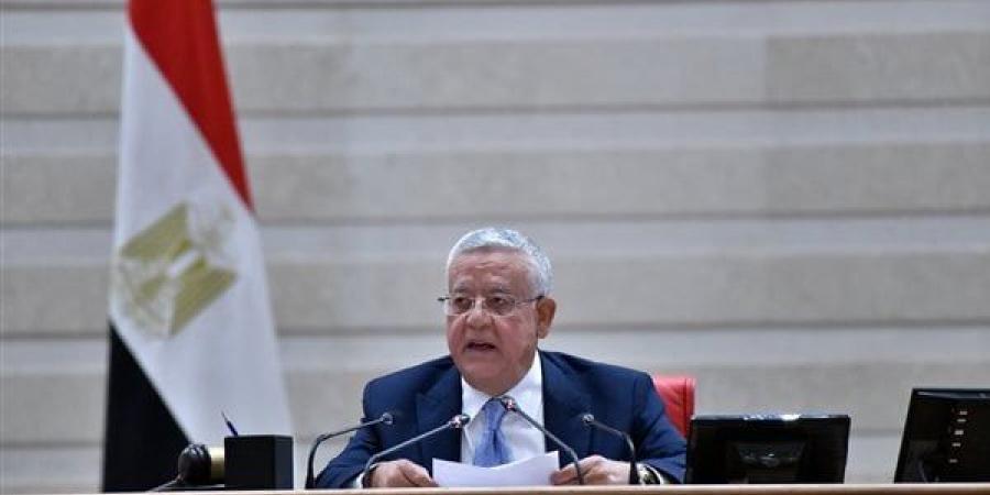 نائب يحذر من العودة لـ«سلق القوانين»، ورئيس المجلس يرد - مصر النهاردة