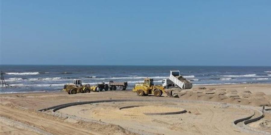 تطوير ورفع كفاءة شاطئ دمياط الجديدة لاستقبال موسم الصيف المقبل - مصر النهاردة