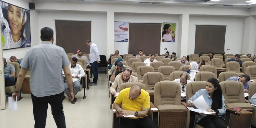 اختبار 736 موظفا ببرنامج المسار الوظيفي بـمياه سوهاج - مصر النهاردة