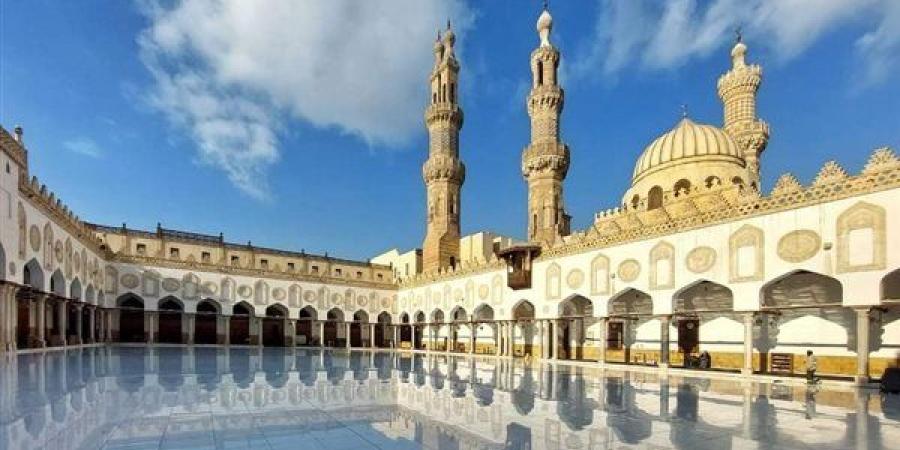علماء التفسير يستأنفون شرح كتب التراث بالجامع الأزهر بعد رمضان - مصر النهاردة